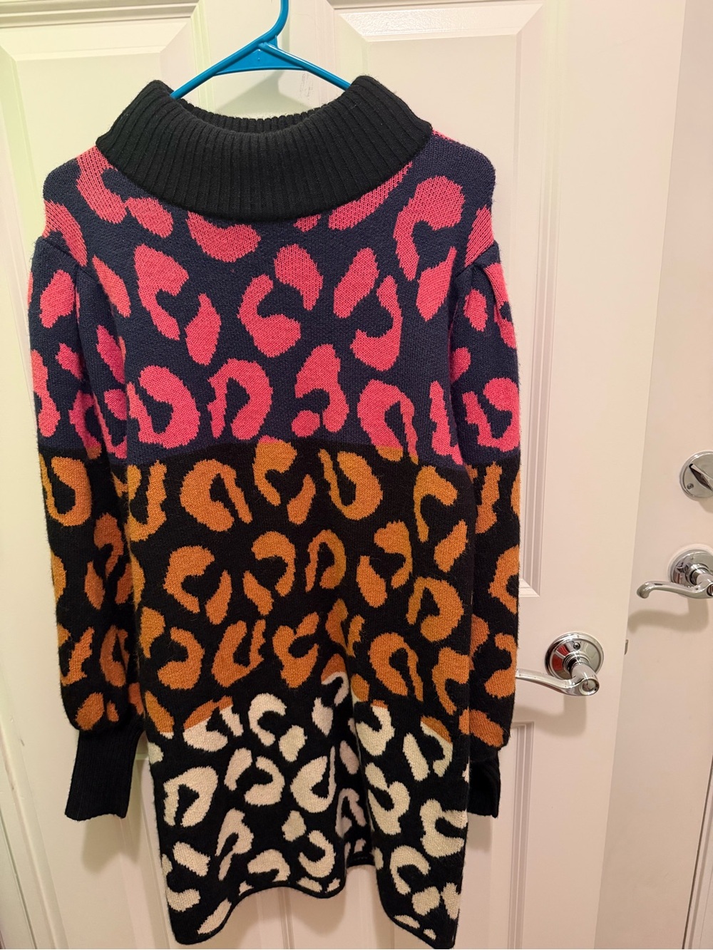 FARM Rio Pink Orange White Colorblock Leopard Turtleneck Sweater